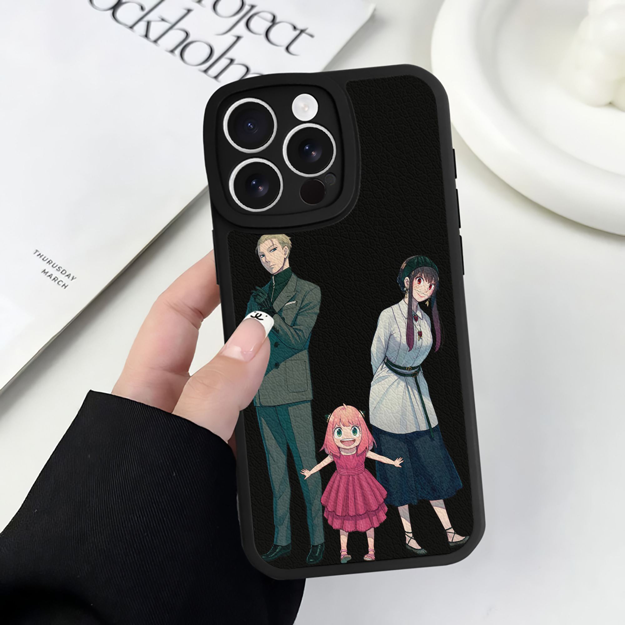（画像用） SPY×FAMILY间谍家家酒 【iPhone 16シリーズ対応】シリコンスマホケース（レザー調） 材質：シリコン